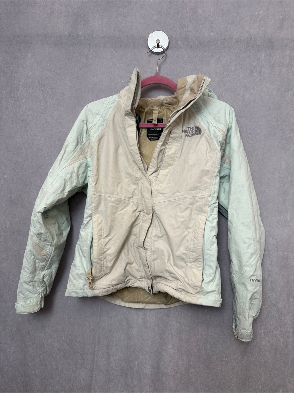 The North Face Women's Hyvent Beige & Pale Green Ski Jacket Sz small